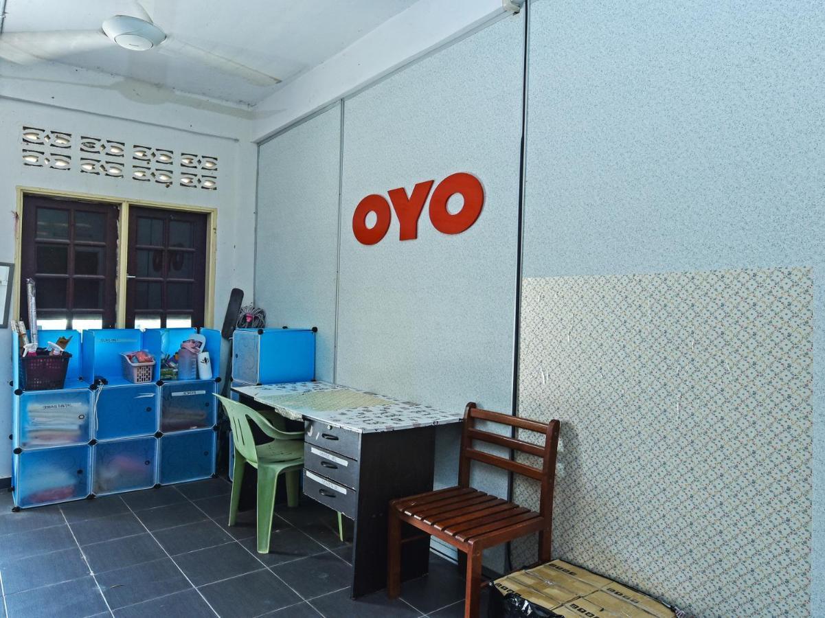 Oyo 90315 Chalet Pantai Rantau Panjang Kuala Rompin Buitenkant foto